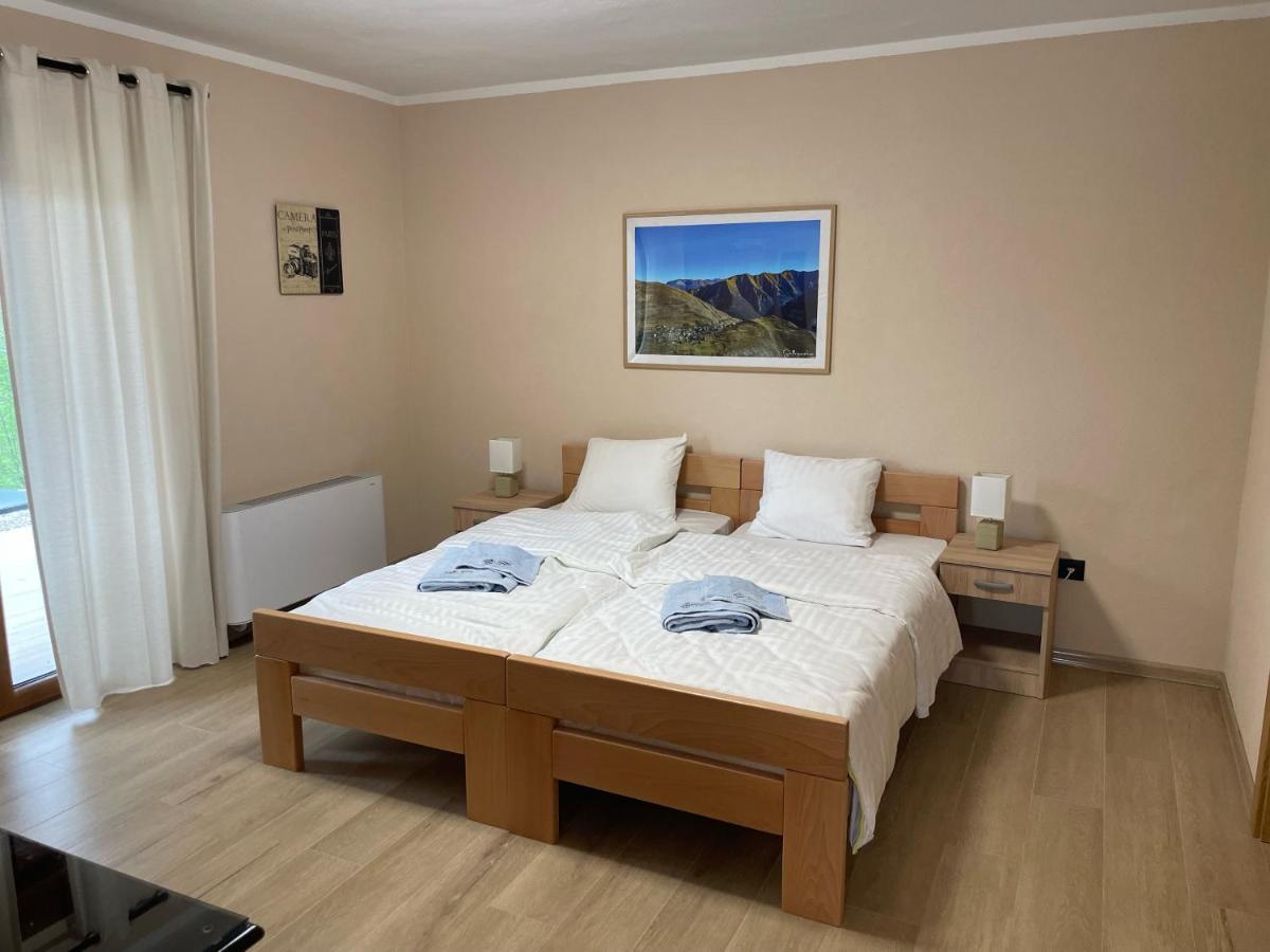 Josanica Bed&Breakfast Konjic Extérieur photo