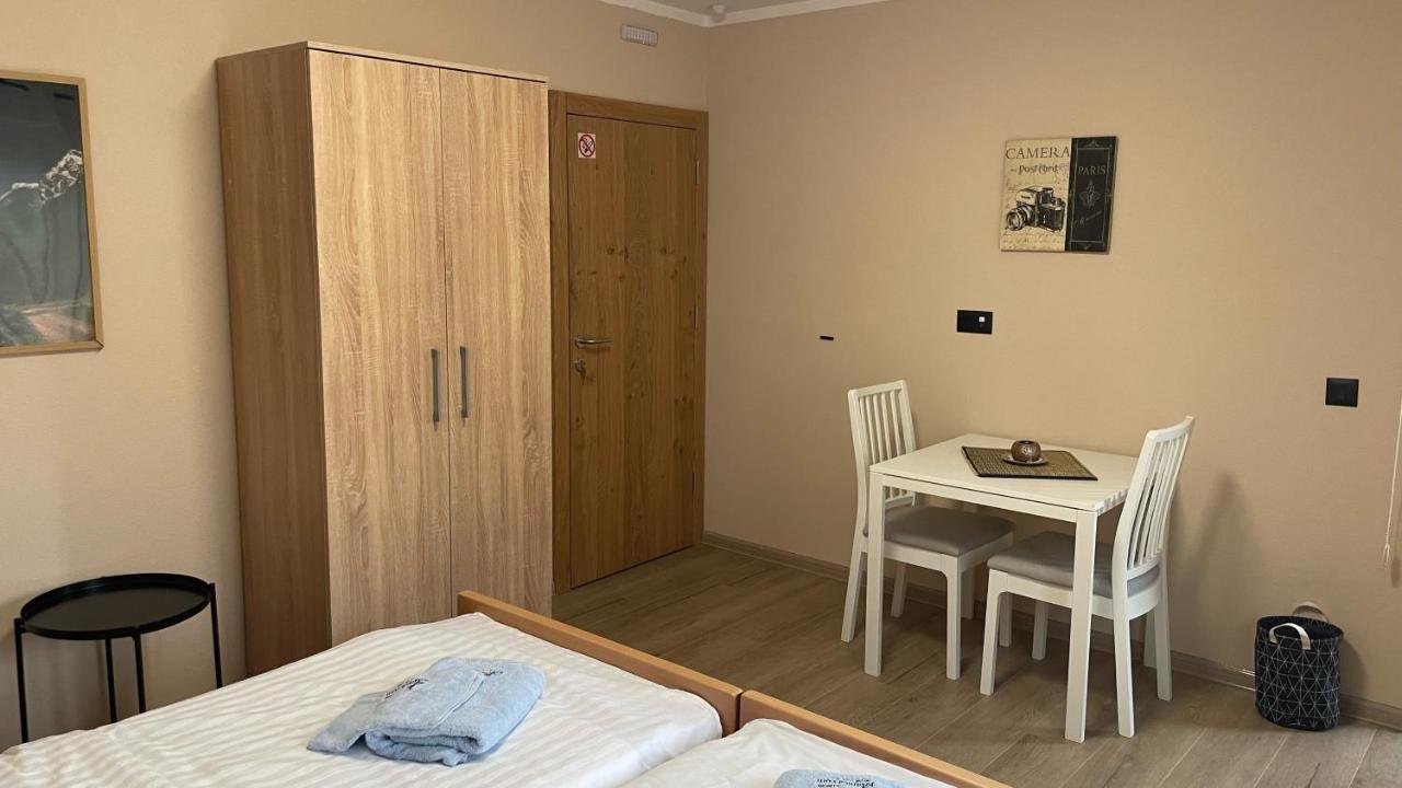 Josanica Bed&Breakfast Konjic Extérieur photo
