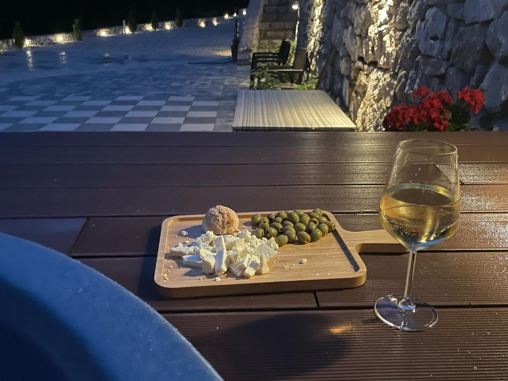 Josanica Bed&Breakfast Konjic Extérieur photo